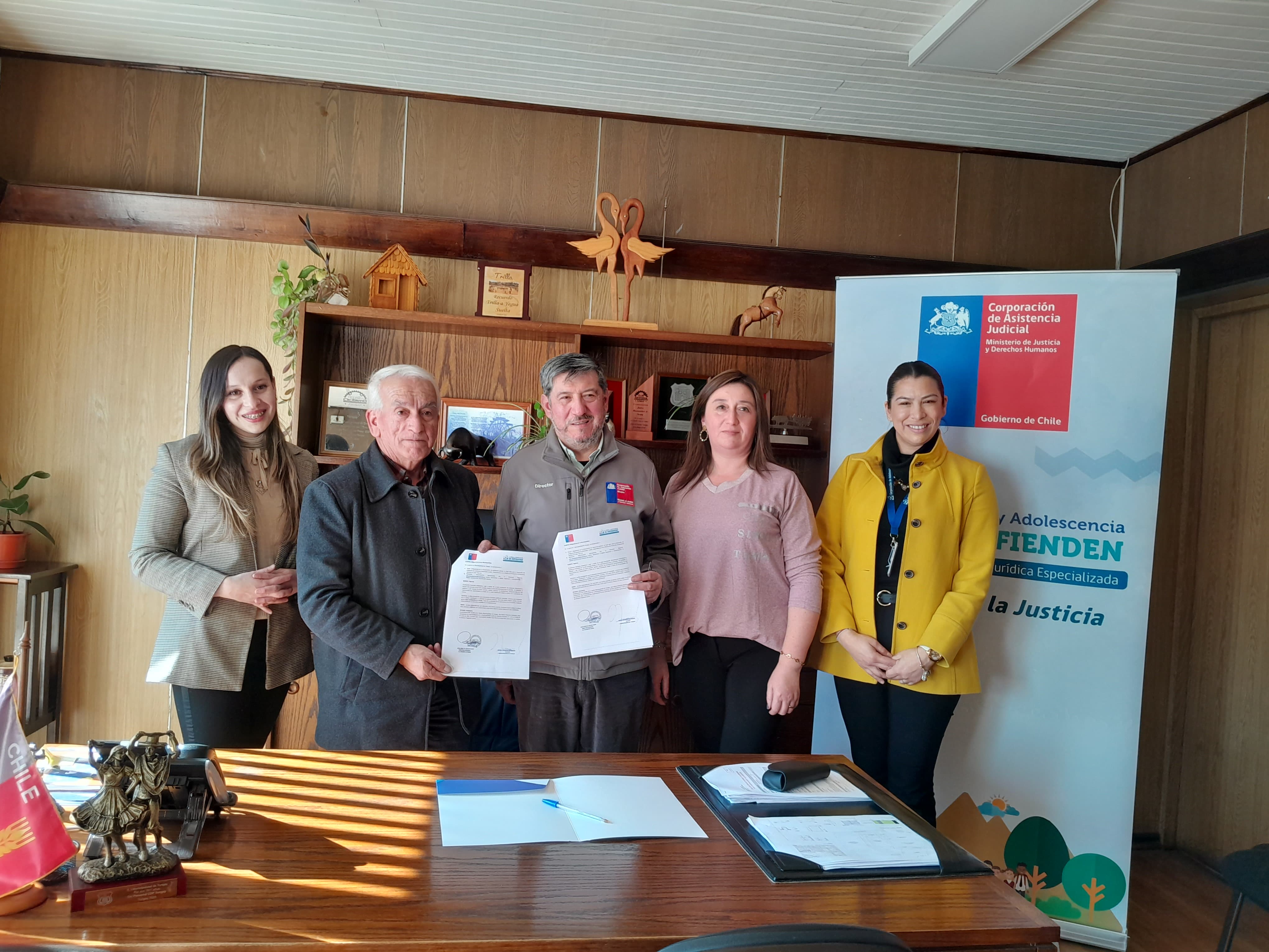 Firmamos convenio con municipio de Yungay para fortalecer el trabajo del programa La Niñez y la Adolescencia Se Defienden